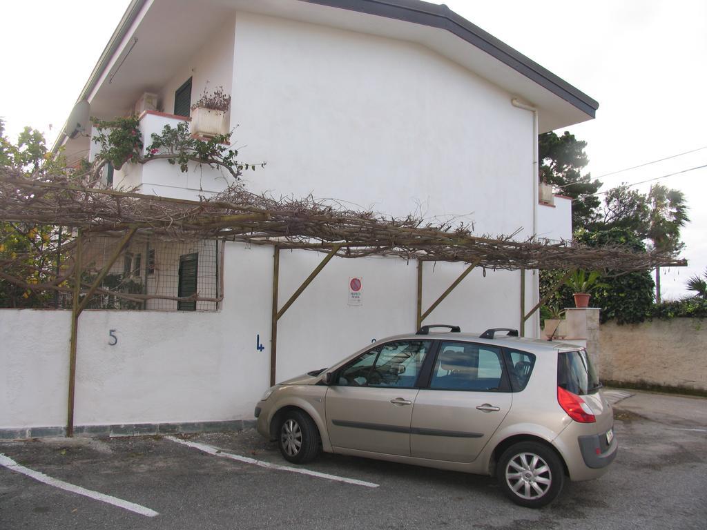 Villini Macri Apartamento Parghelia Exterior foto