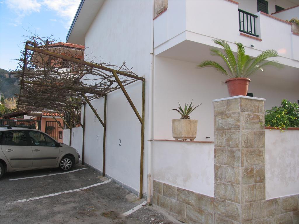 Villini Macri Apartamento Parghelia Exterior foto