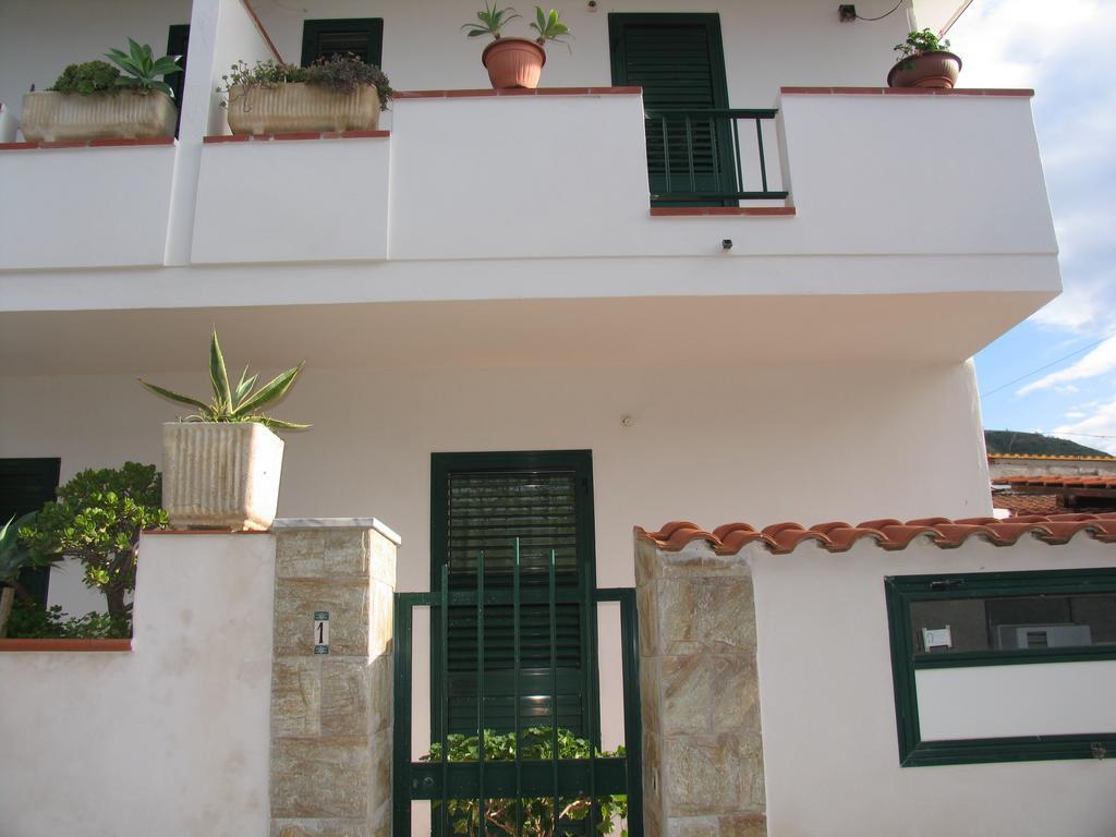 Villini Macri Apartamento Parghelia Exterior foto